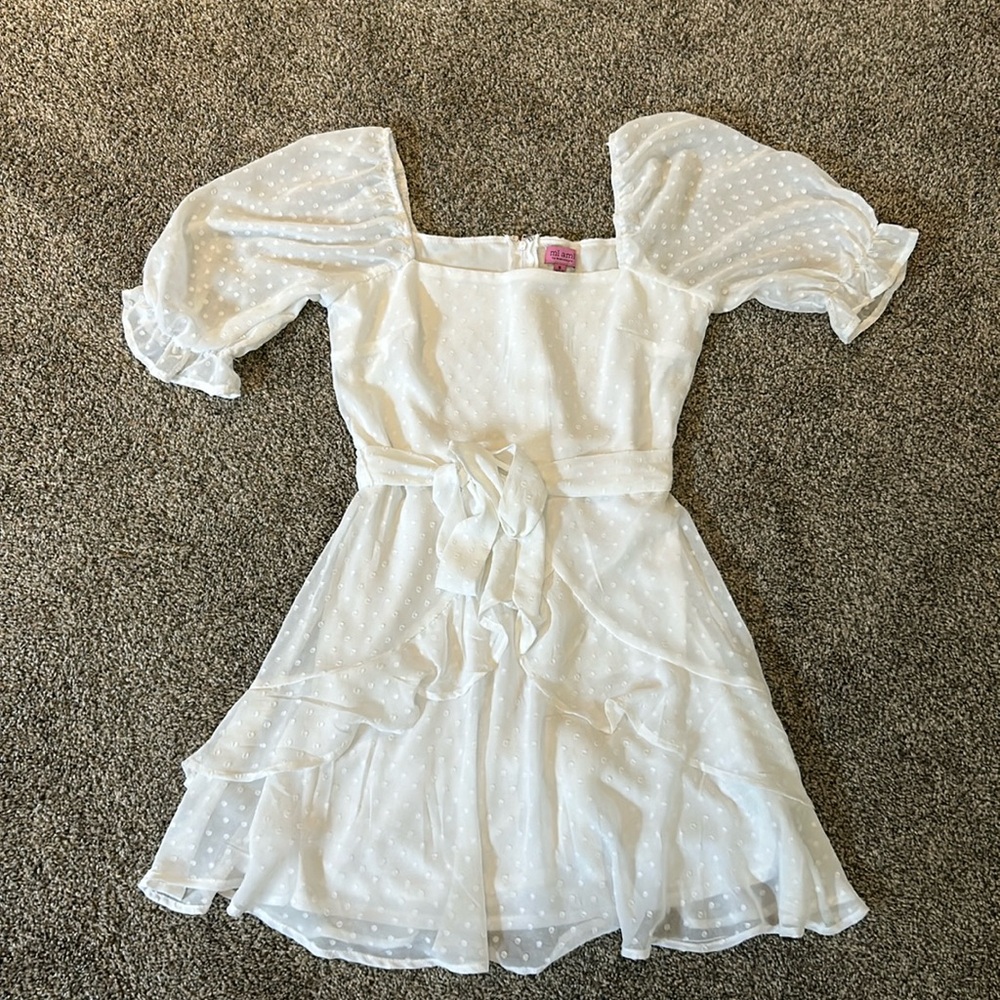 francesca’s white dress